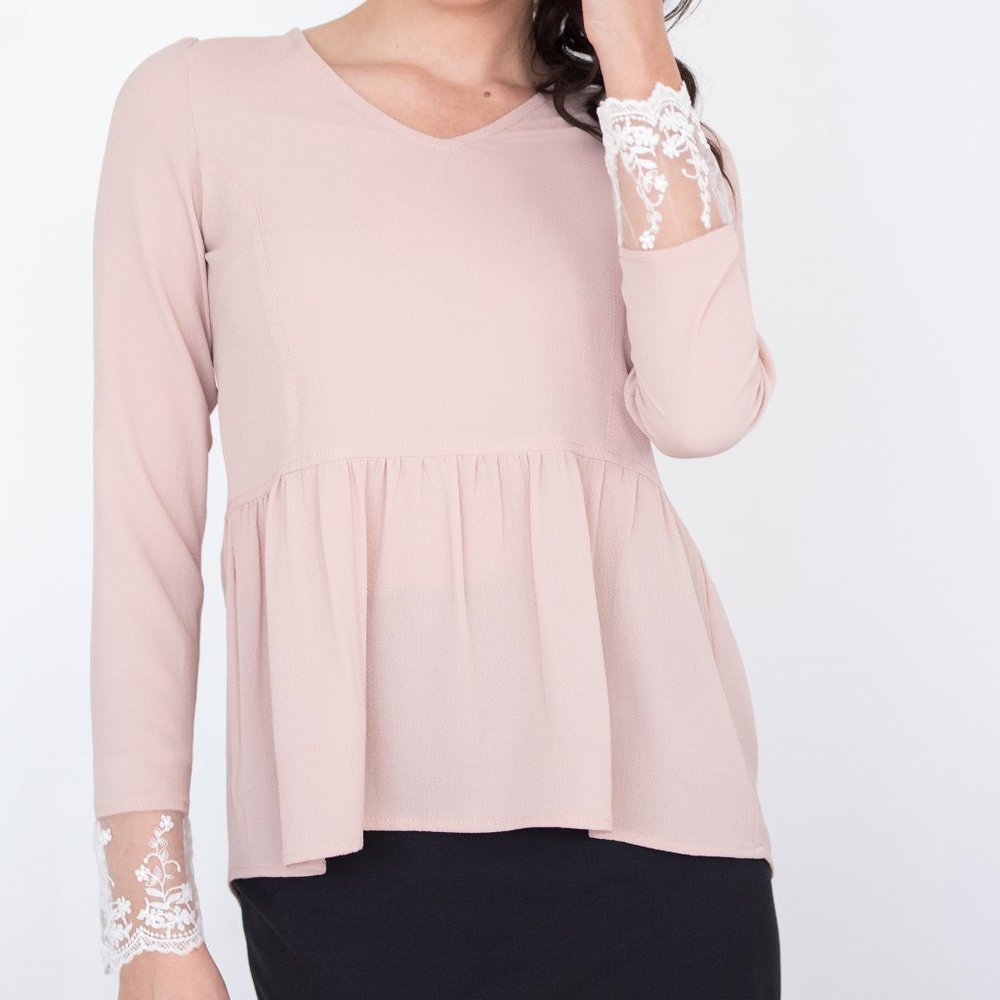 Pink blouse with lace long sleeves crepe fabric